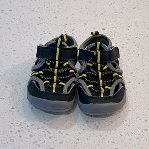 Black & Yellow Baby Sandals - Size 4